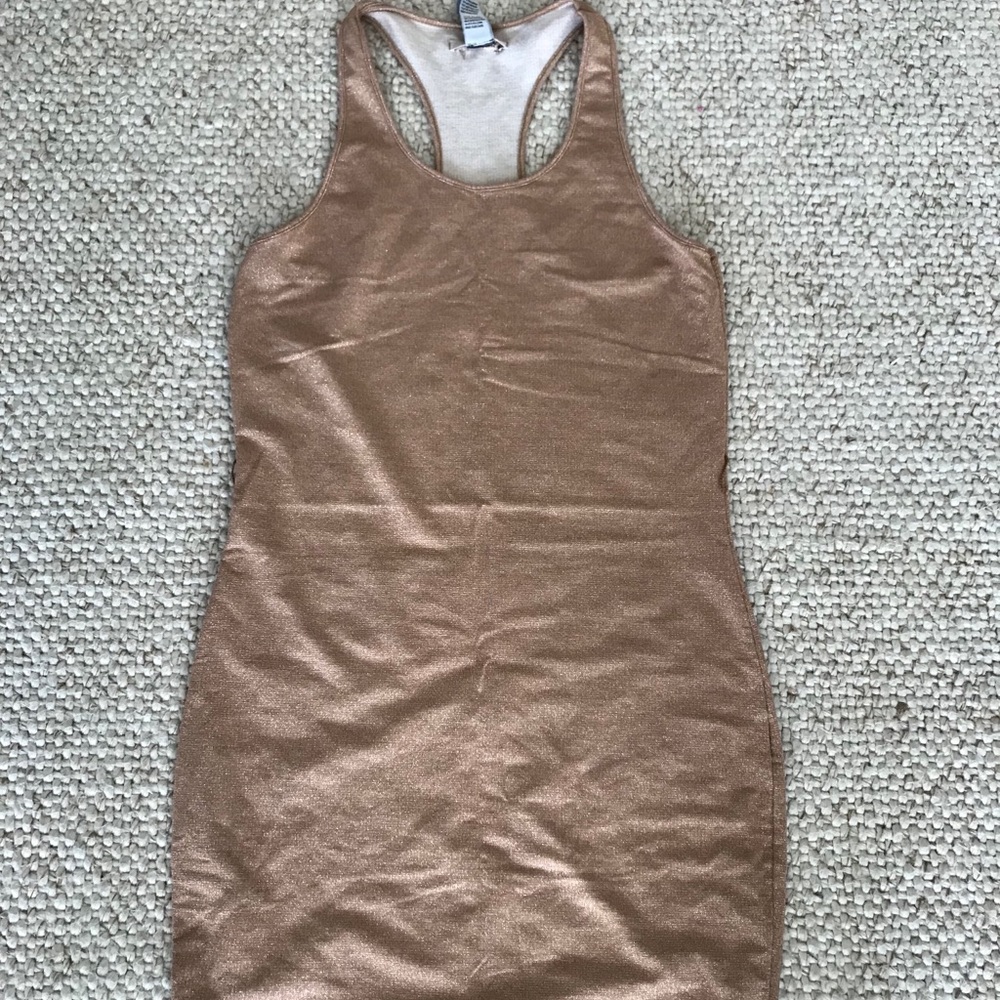 Dress stretch gold